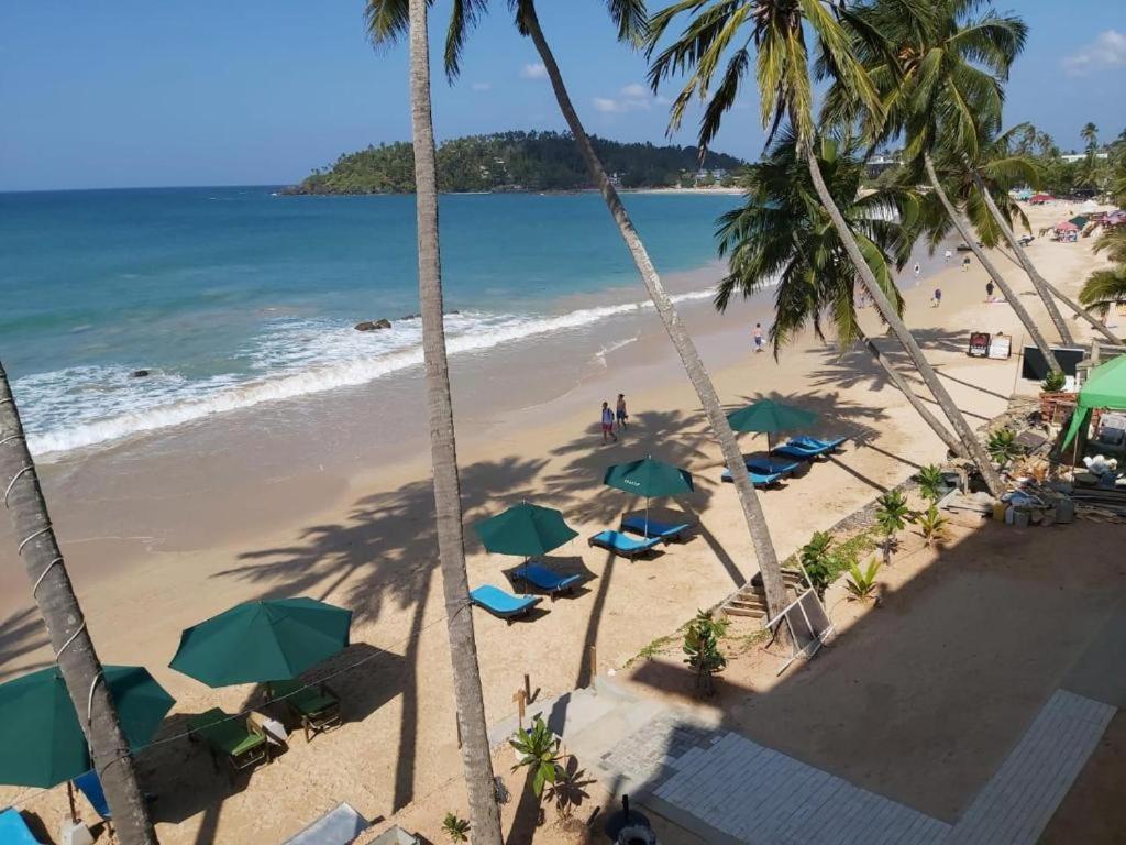 Rituale Guest House - Surf & Yoga Mirissa Bagian luar foto