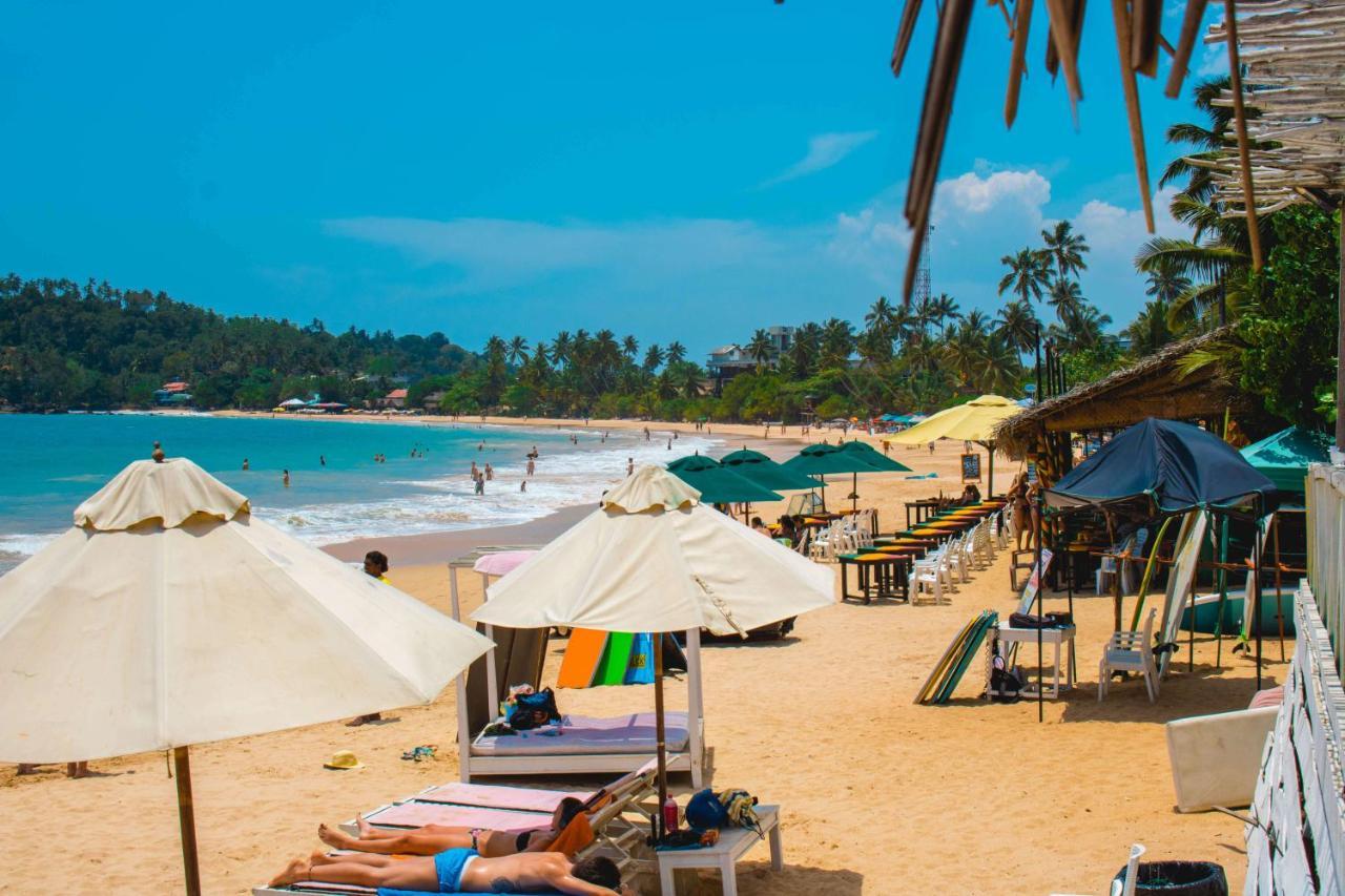 Rituale Guest House - Surf & Yoga Mirissa Bagian luar foto